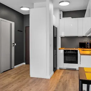  Apartament Lotnisko Chopina Modern
